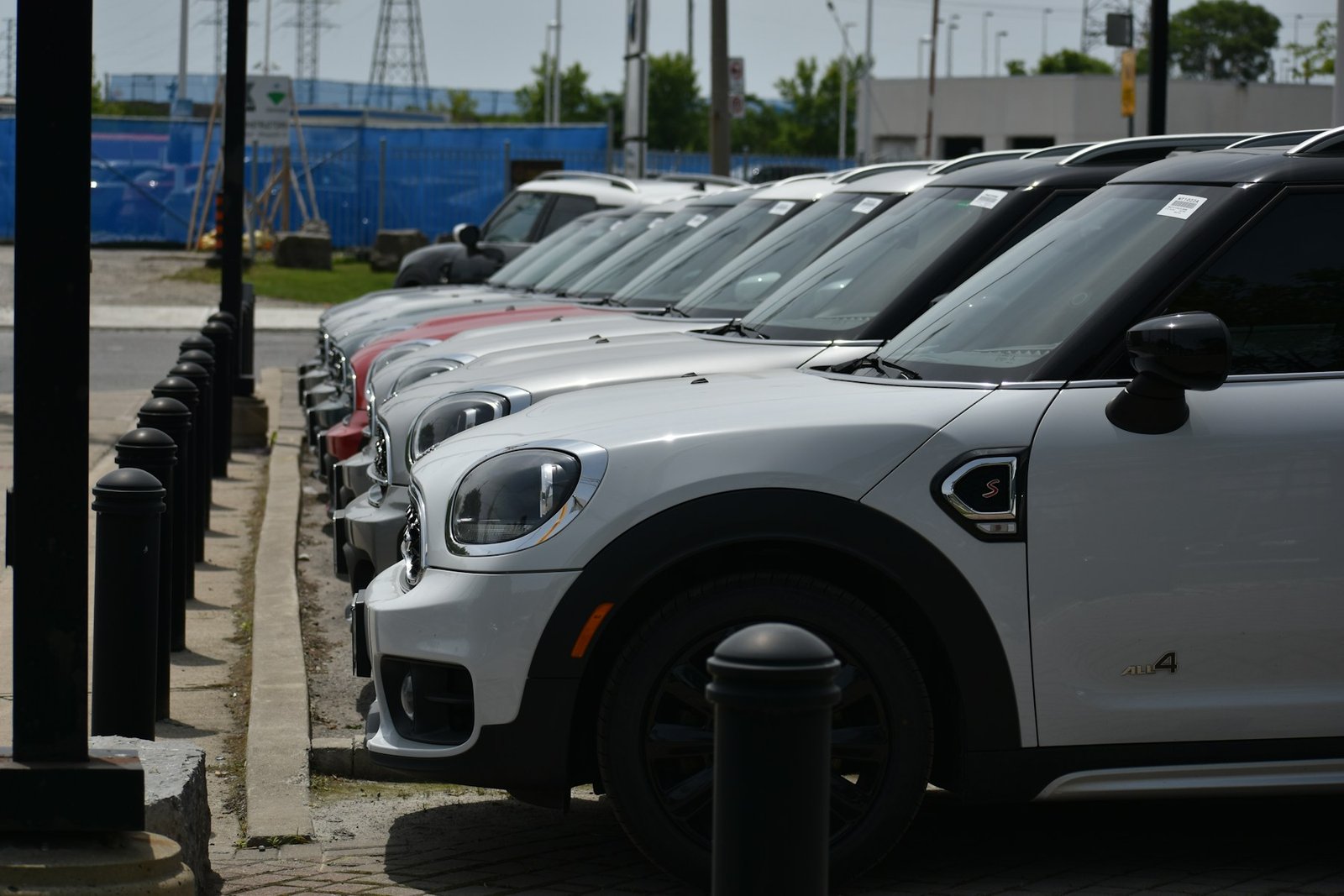 Cars available for rent at Jay Balumama Tours and Travels